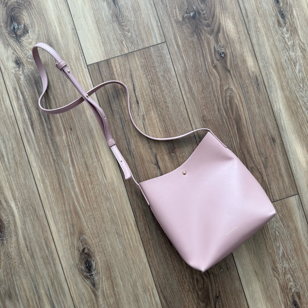 SAMARA Medium Shoulder Bag in Peony – Minimalist Vegan Leather Crossbody Purse